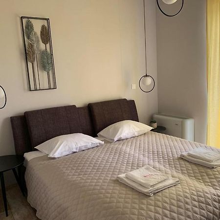 Balkon Apartmanhaz Panzio 巴拉顿菲赖德 外观 照片