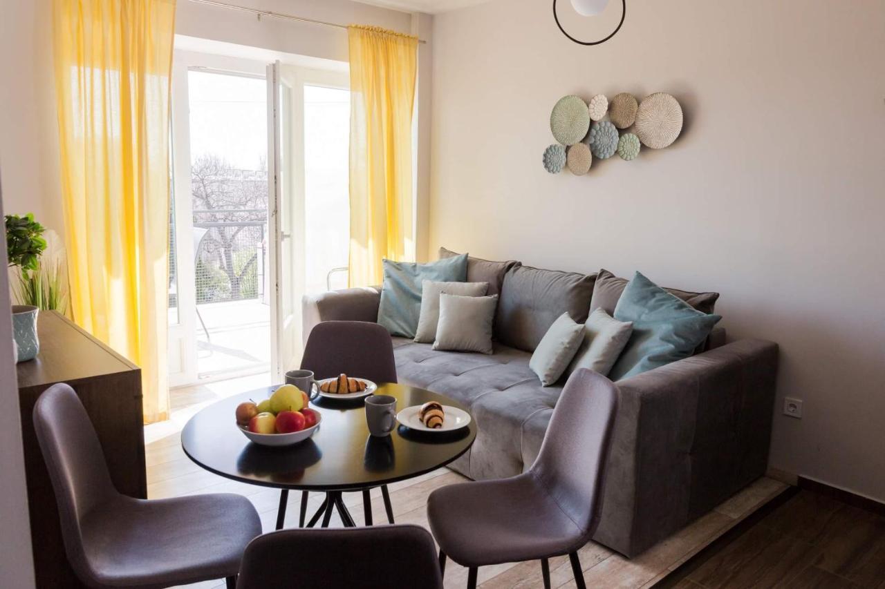 Balkon Apartmanhaz Panzio 巴拉顿菲赖德 外观 照片