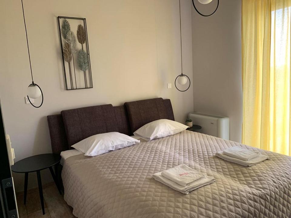 Balkon Apartmanhaz Panzio 巴拉顿菲赖德 外观 照片
